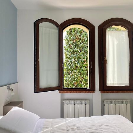 Jolly Apartments Sirmione Luaran gambar