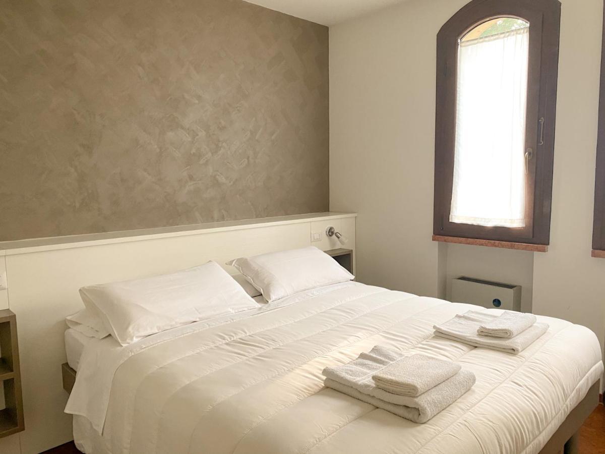 Jolly Apartments Sirmione Luaran gambar