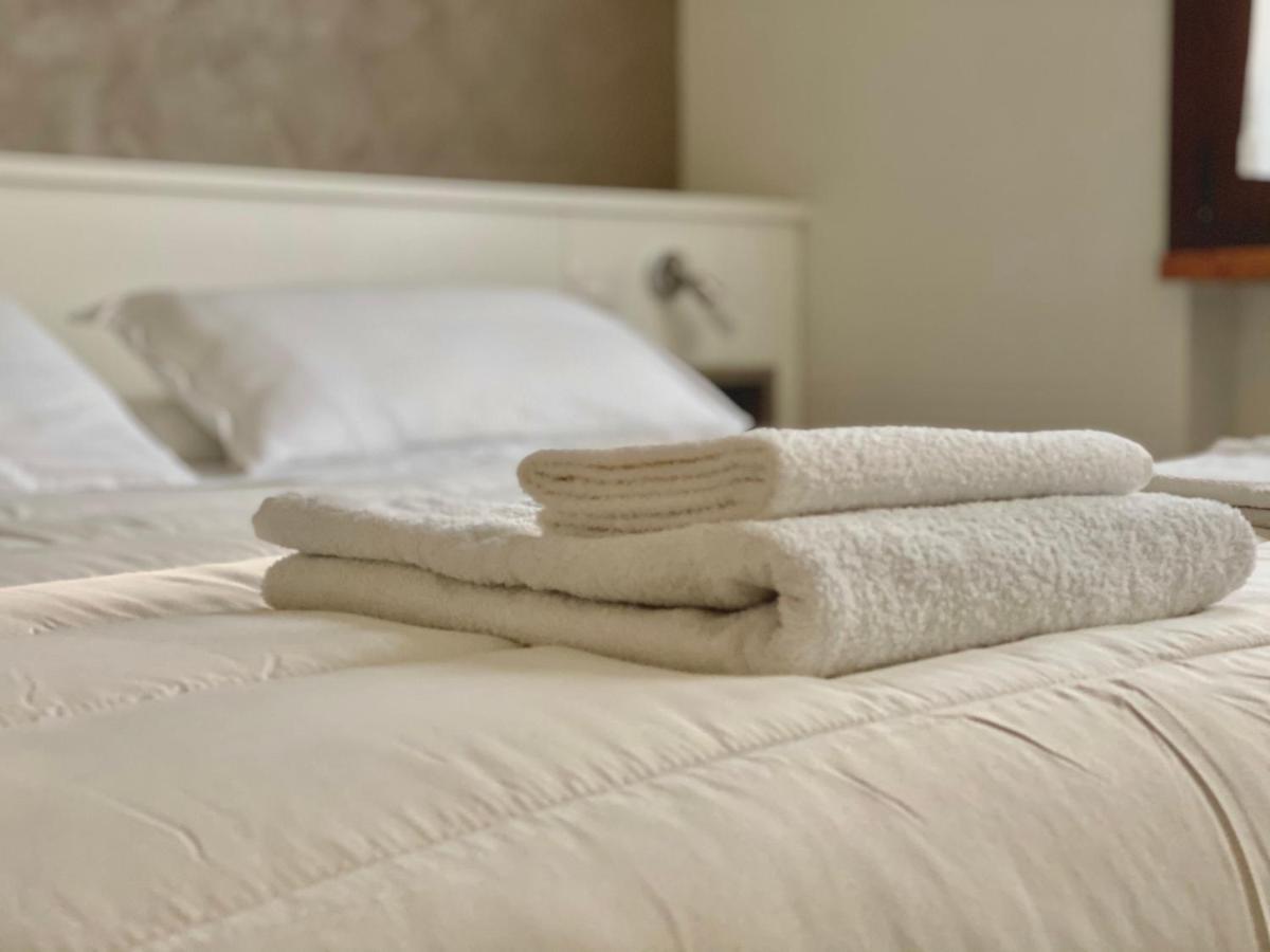 Jolly Apartments Sirmione Luaran gambar
