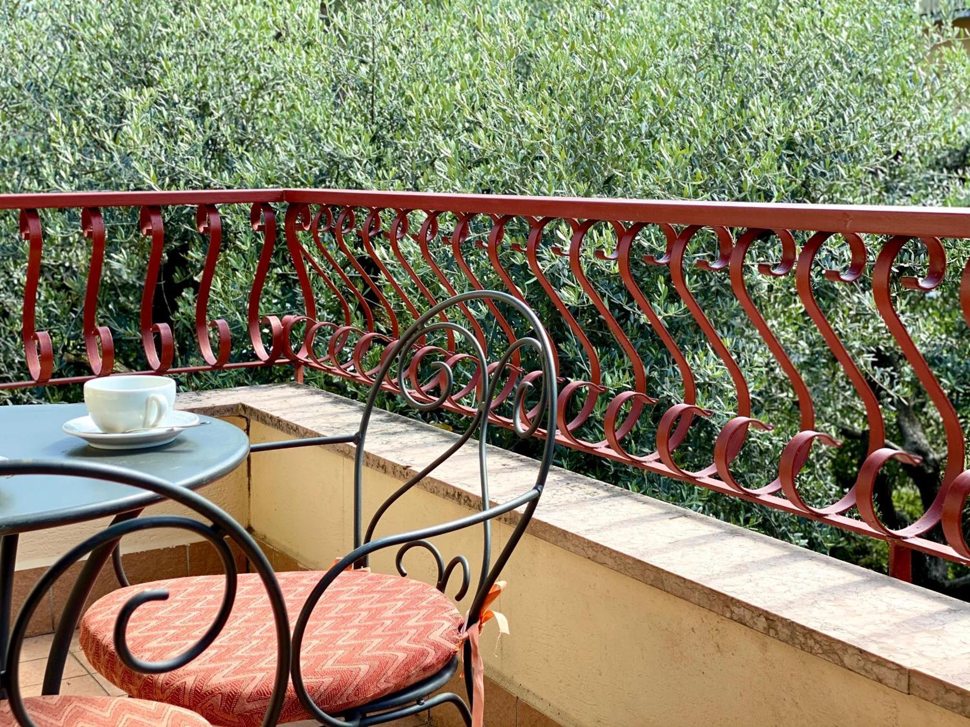 Jolly Apartments Sirmione Luaran gambar