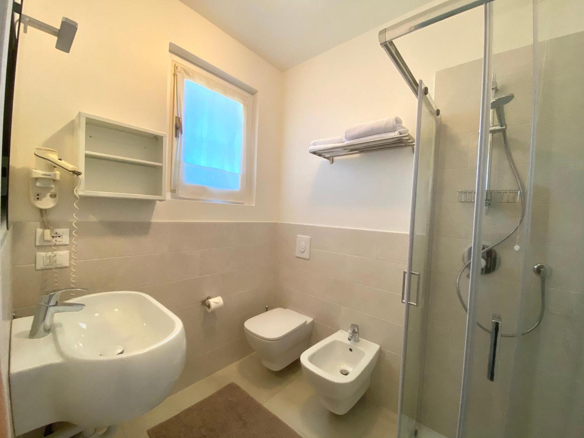 Jolly Apartments Sirmione Bilik gambar