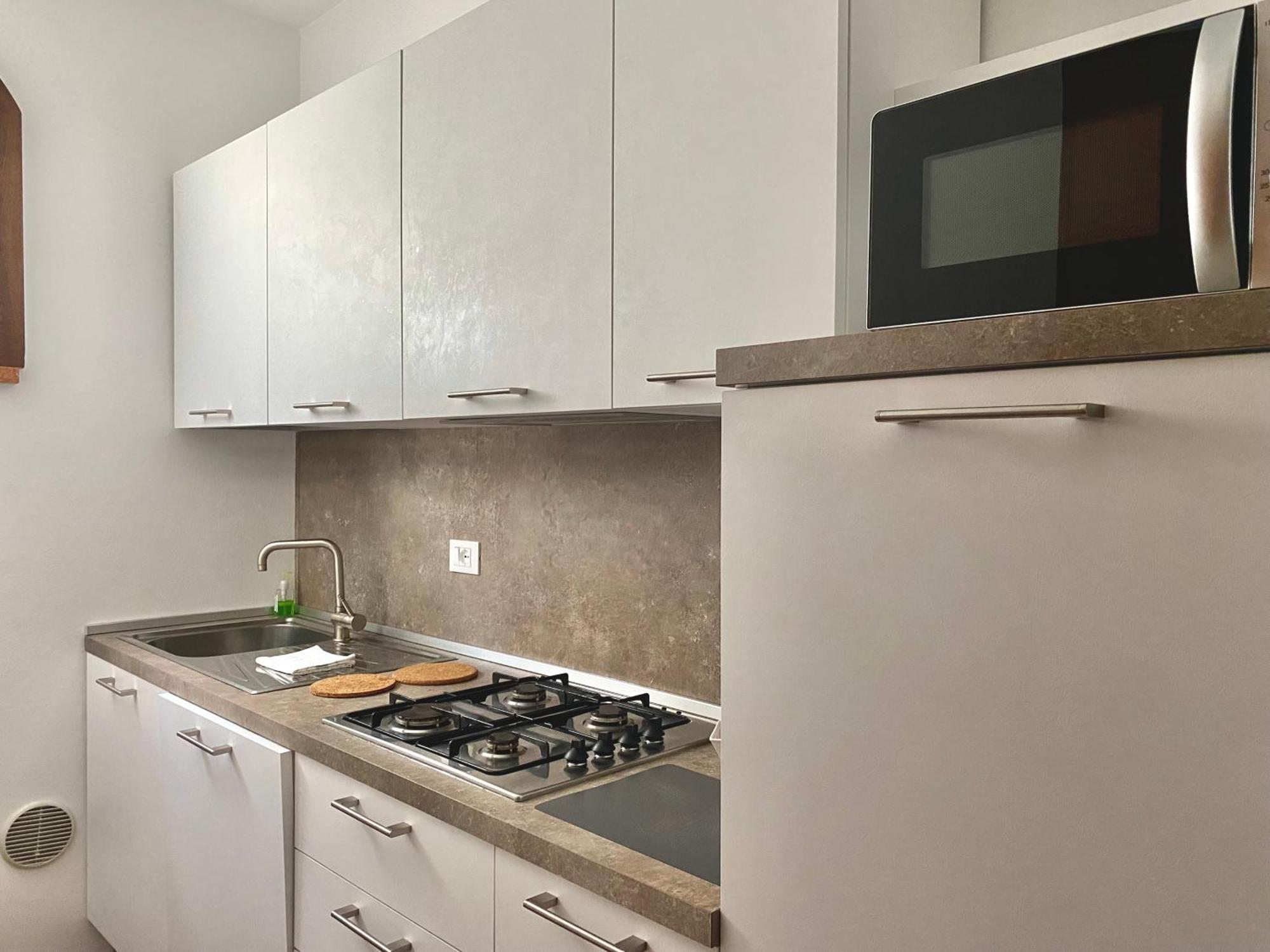 Jolly Apartments Sirmione Bilik gambar