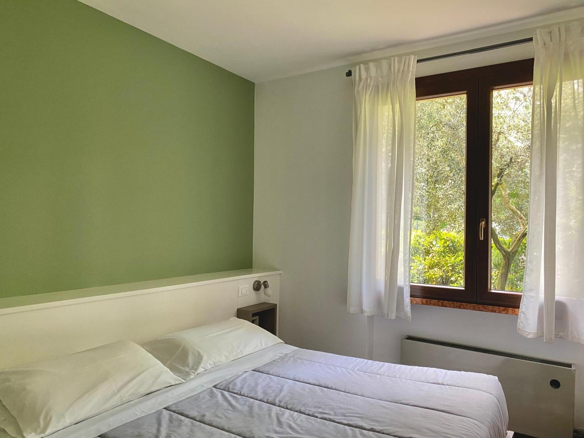 Jolly Apartments Sirmione Luaran gambar