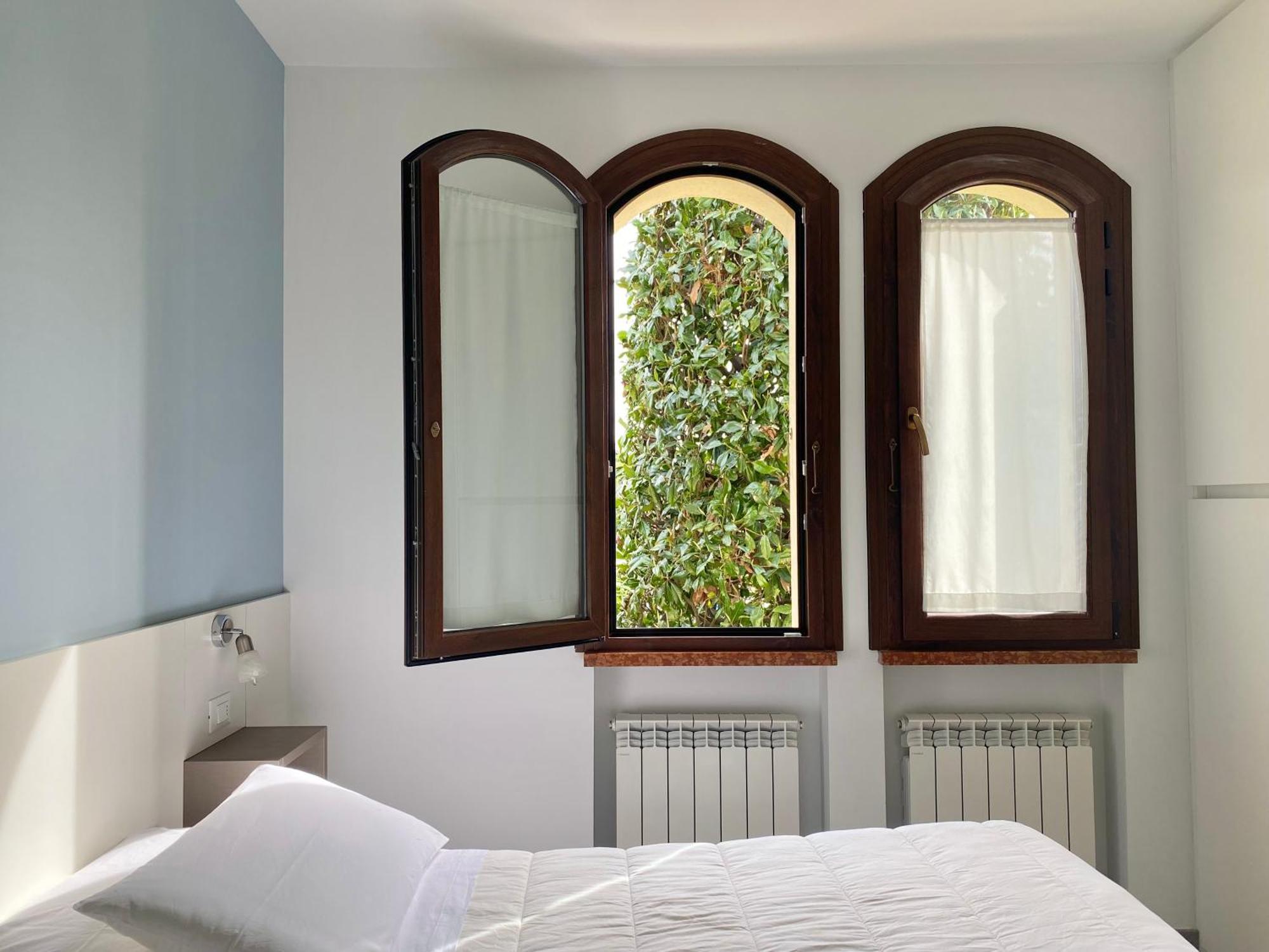 Jolly Apartments Sirmione Luaran gambar